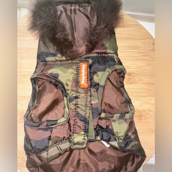 SimplyDog - Faux fur hood camo dog jacket - Picture 5 of 8